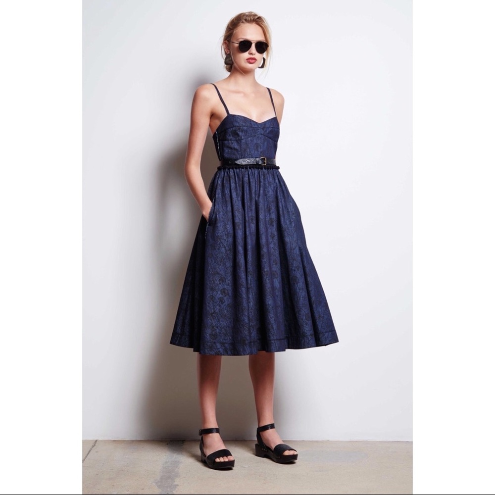Tomas Maier SS16 Meadow Print Gathered Denim Dress 2